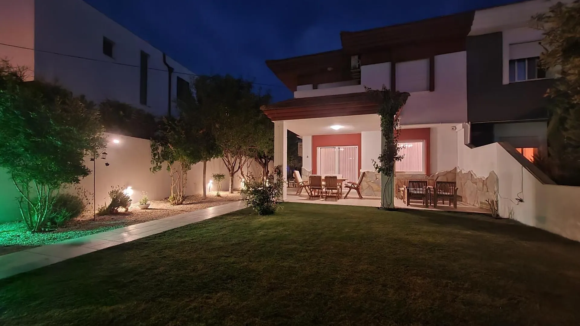 Limon Cicegi Alacati - Serkan'S Villa Çeşme Turkiet